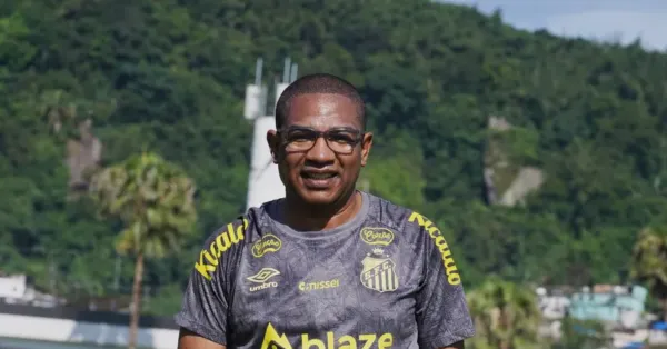 Santos: Busca por Técnico Reflete Nova Estratégia e Consenso