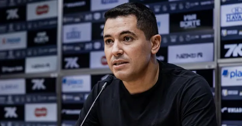 Futuro de Pedro Martins no Santos em risco: Análise da Pressão