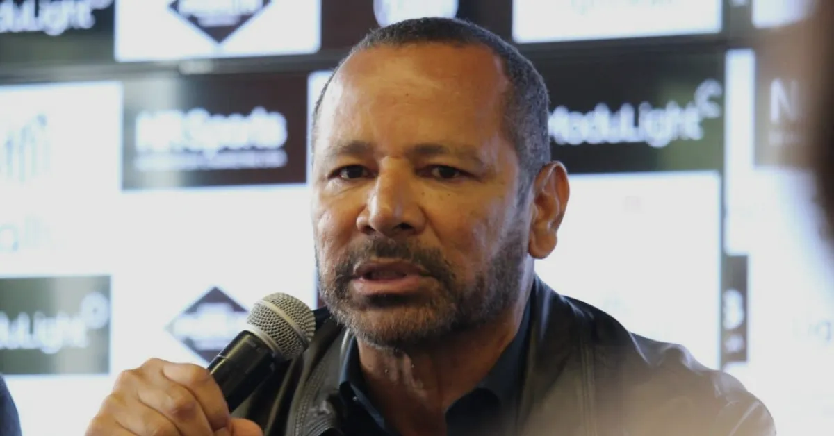 Santos: Neymar Pai propõe Modelo Disney para nova arena e CT em Praia Grande. Entenda o impacto e a visão de futuro.