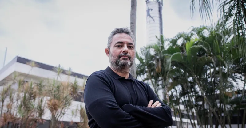 Alexandre Mattos: A Estratégia de Reconstrução do Elenco do Santos