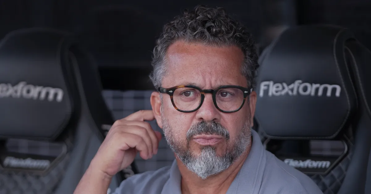 Santos FC: Vitória Tática, Confiança em Cleber Xavier e Reforços Estratégicos para o Protagonismo