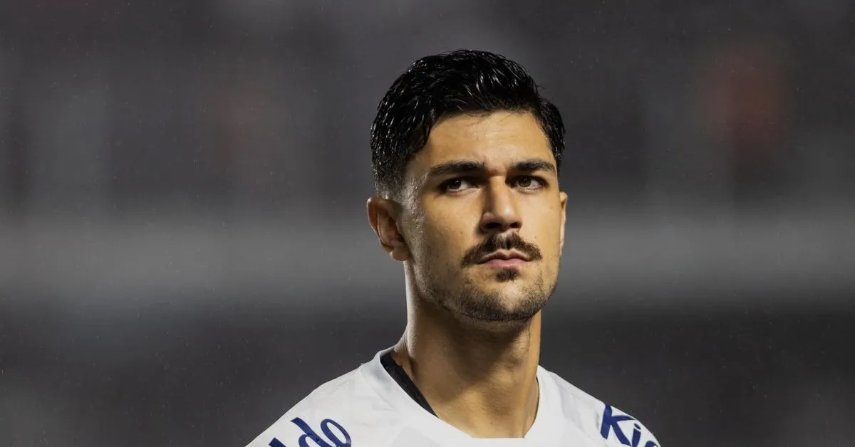 João Basso: De Última Opção a Titular Incontestável no Santos | Análise