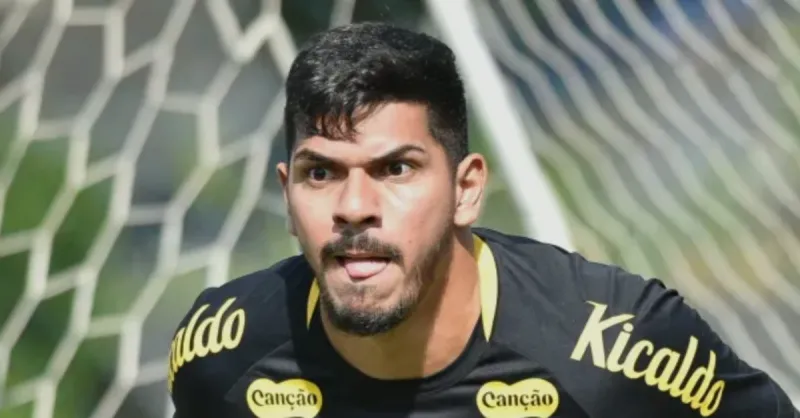 João Paulo no Santos: Goleiro Abre o Jogo e Gera Incerteza