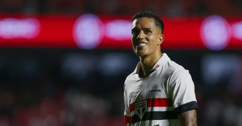 Santos FC: Igor Vinicius é o Novo Lateral Direito do Peixe - Análise Exclusiva