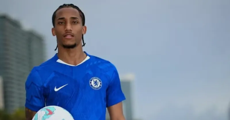 João Pedro: Da Frustração no Santos ao Destaque no Chelsea e Mundial