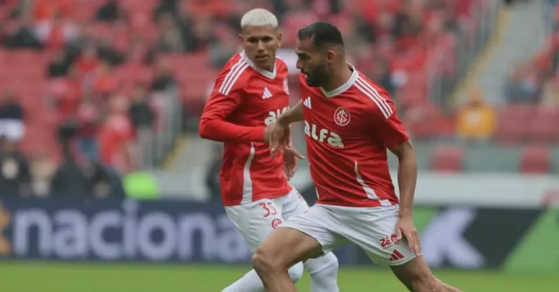 Thiago Maia na Vila: Reencontro Após Negociação Frustrada e Busca por Afirmação no Inter