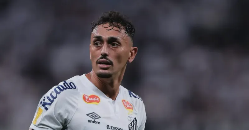 Diego Pituca: Santos Avalia Proposta Japonesa em Meio a Perda de Espaço