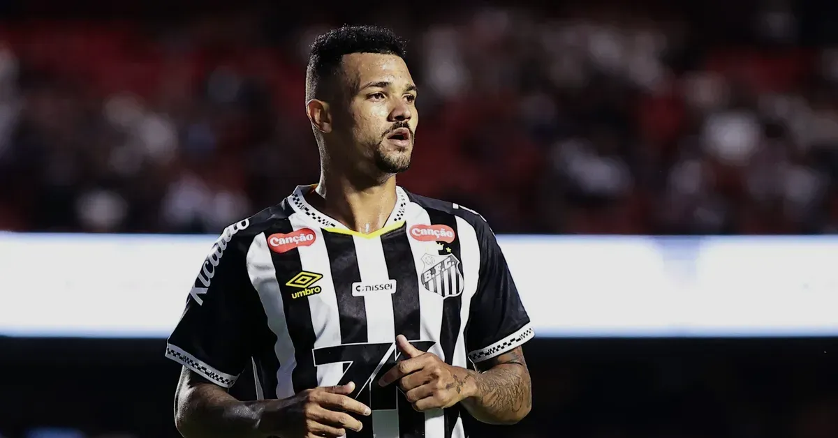 Santos: Zé Ivaldo Desabafa Sobre Afastamento e Futuro Incerto na Zaga