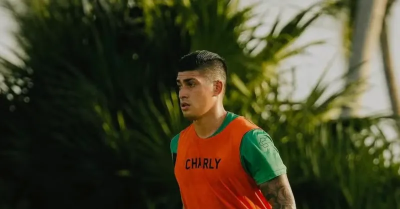 Santos Garante Três Nomes Cruciais Antes do Fechamento da Janela de Transferências