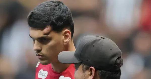 Santos: Impacto na Cabeça Tira Gabriel Brazão de Campo em Ambulância