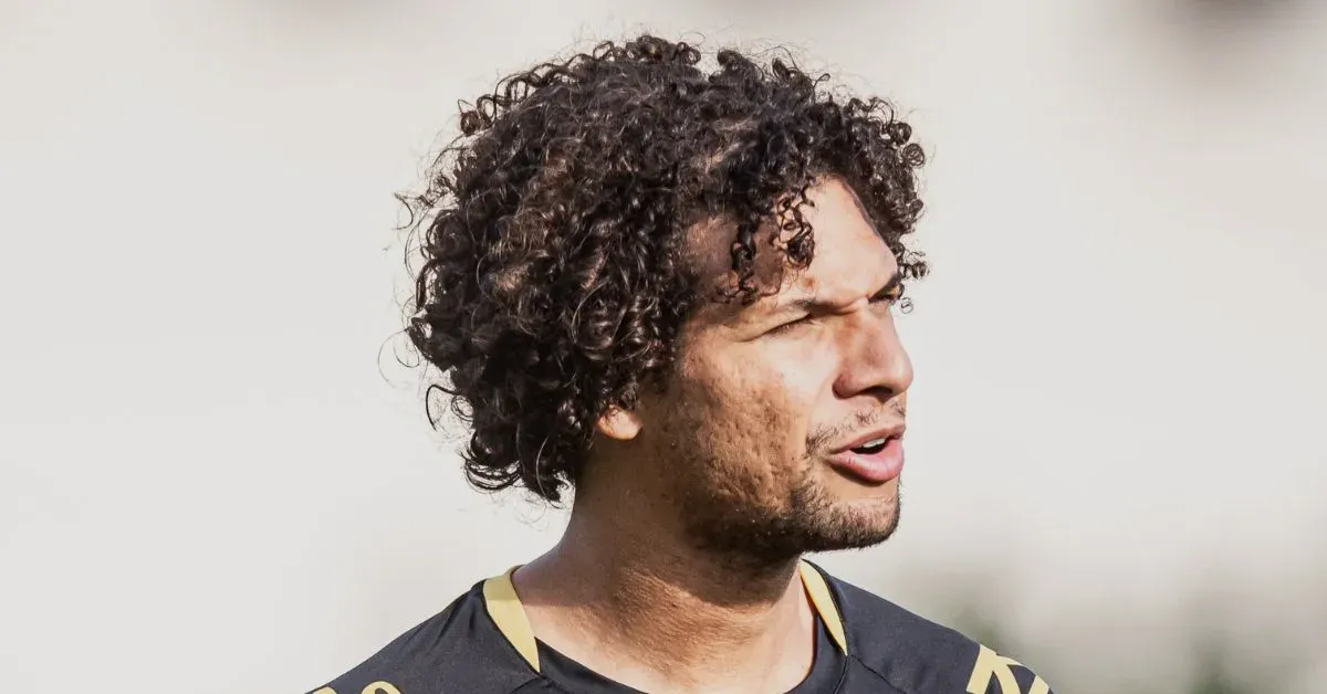Willian Arão: Dilema Contratual e Odisseia de Lesão no Santos