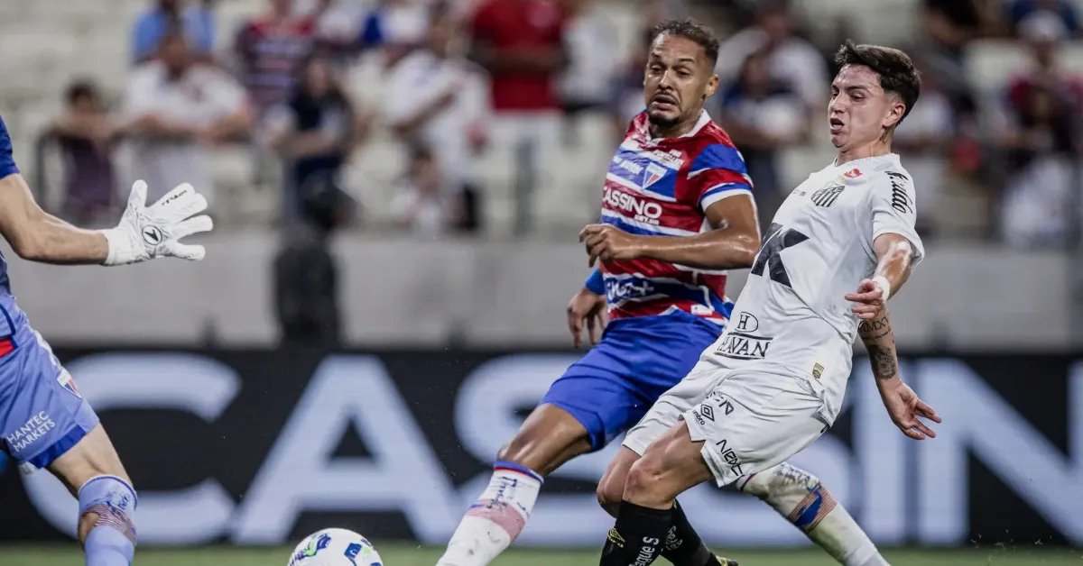 Confronto Santos vs Fortaleza: Análise dos Reforços e Ausências do Leão na Vila Belmiro