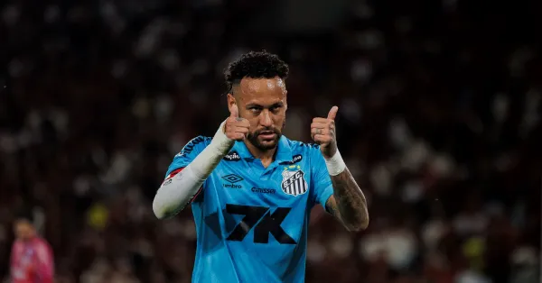 Neymar no Santos: Faixas no CT Revelam Tensão e Divisão da Torcida