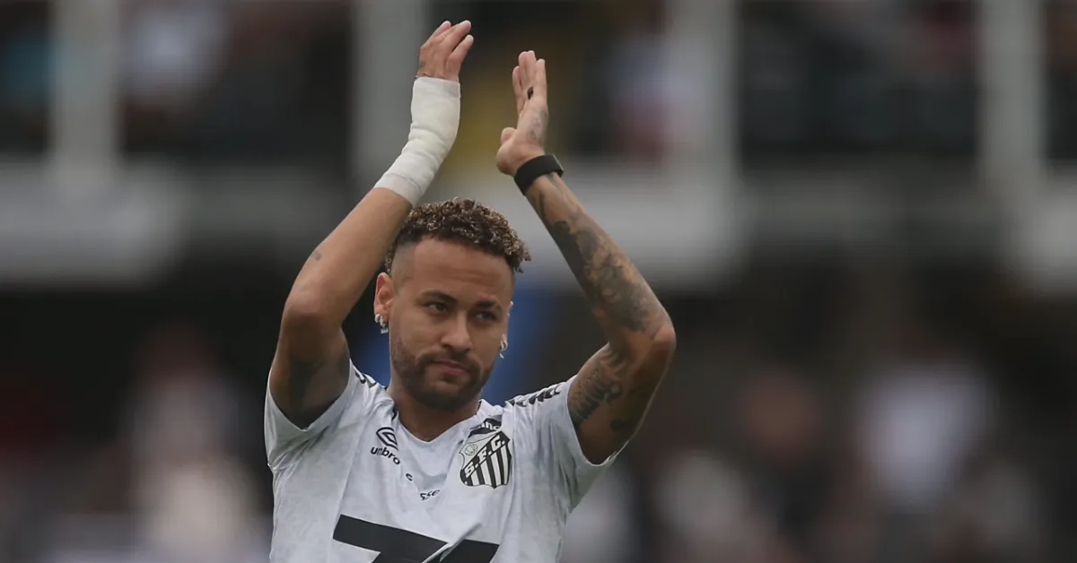 Neymar no Santos: Cirurgia Crucial e a Jornada Rumo à Copa de 2026