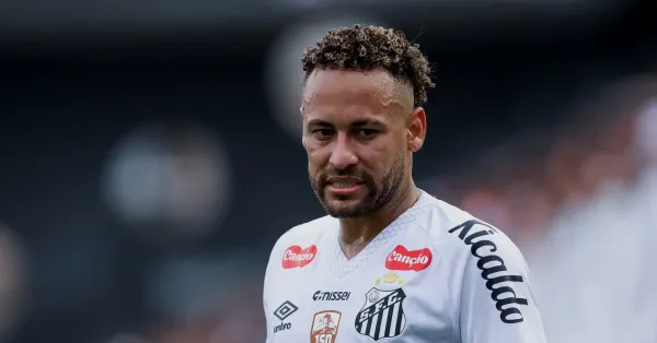 Santos: Decisão de Neymar Molda Mercado e Busca por Reforços Estratégicos