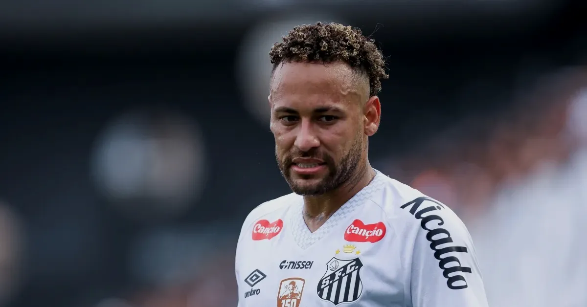 Santos: Decisão de Neymar Molda Mercado e Busca por Reforços Estratégicos