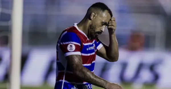 Santos de Olho em Moisés: Atacante do Fortaleza é Alvo de Contratação