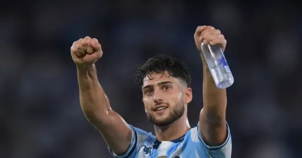 Zagueiro do Racing, Marco Di Cesare, é oferecido ao Santos e avaliado por Vojvoda